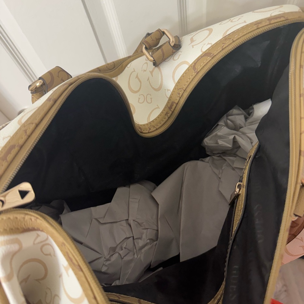Elegant Cream and Tan Designer Women's Bag